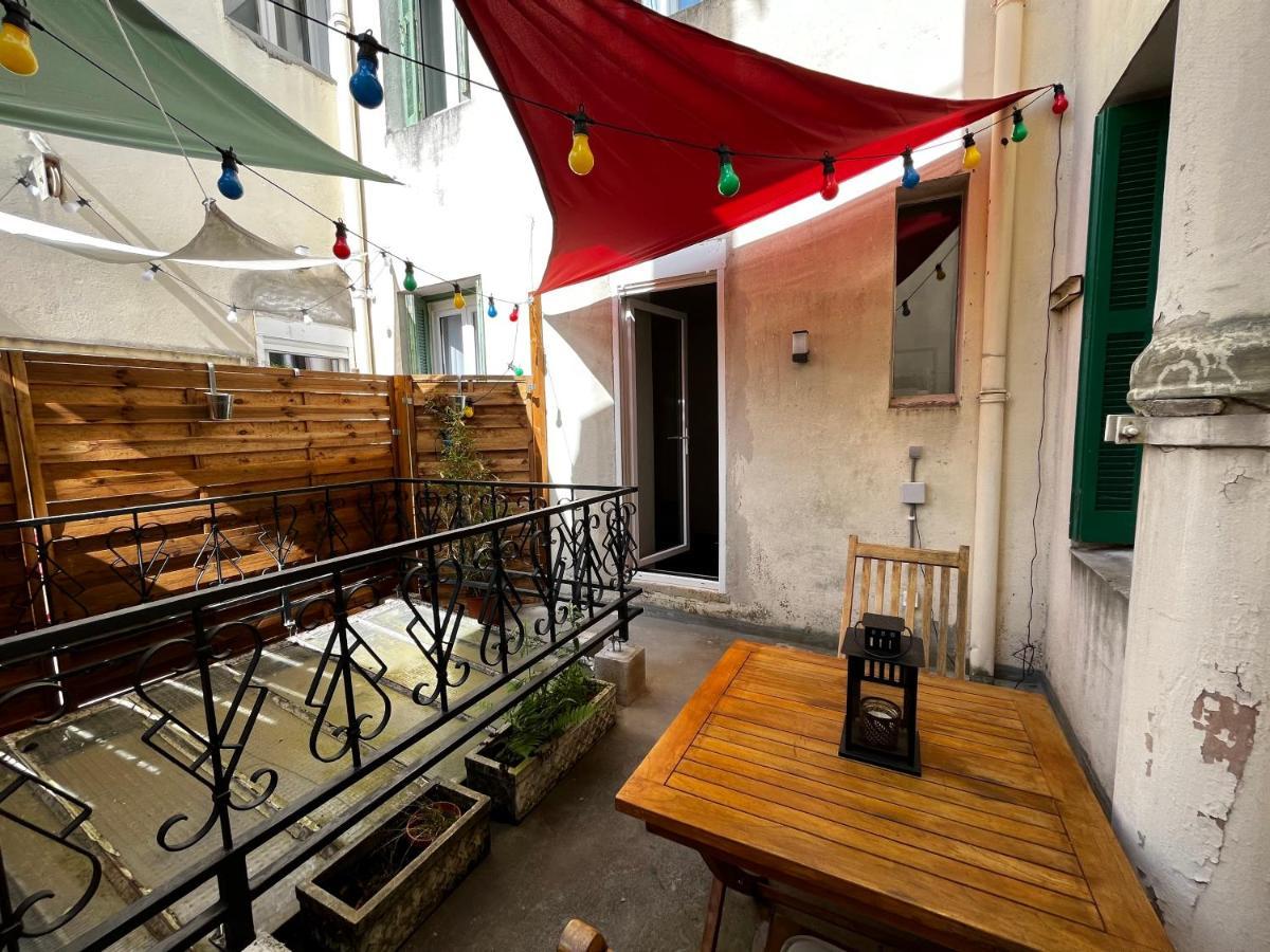 Escapade A Lourdes Dans Beau T2 Avec Terrasse - Proche Gare Et Centre Ville Exterior photo